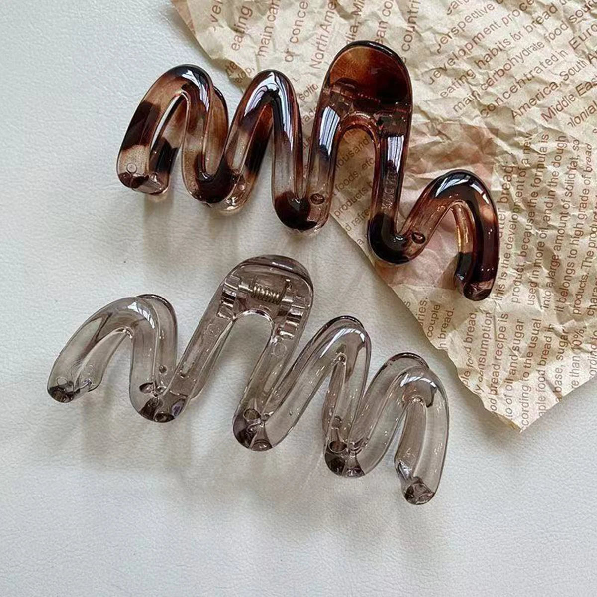 Large Lightweight Plastic Hair Clip