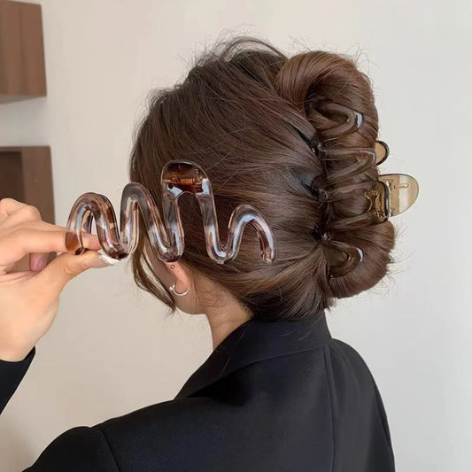 Large Lightweight Plastic Hair Clip