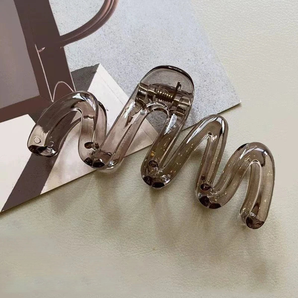 Large Lightweight Plastic Hair Clip