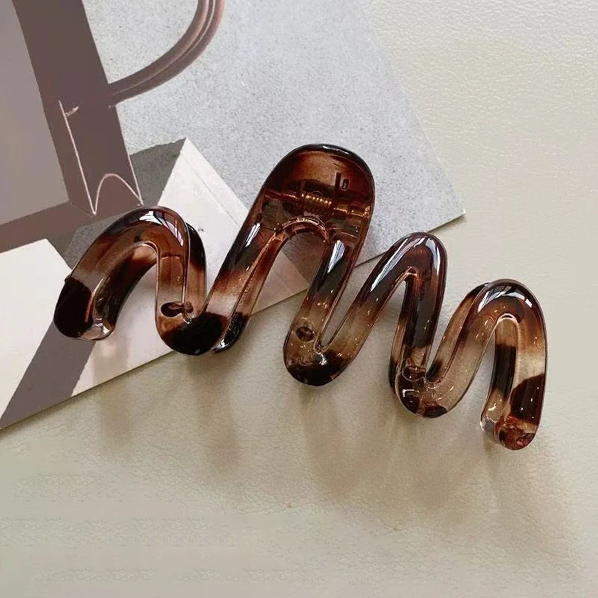 Large Lightweight Plastic Hair Clip
